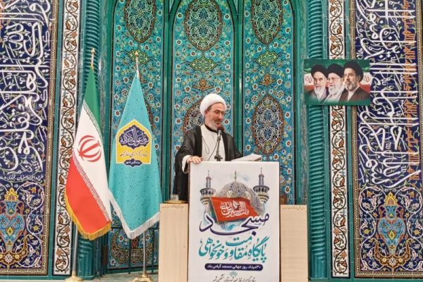 وحدت و آمادگی سپر توطئه‌های دشمن است