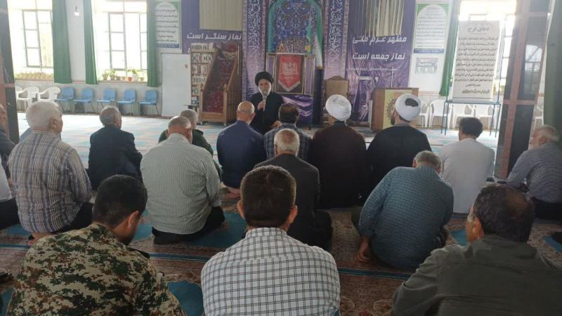 محافل قرآنی بصیرت و وحدت می‌آورند