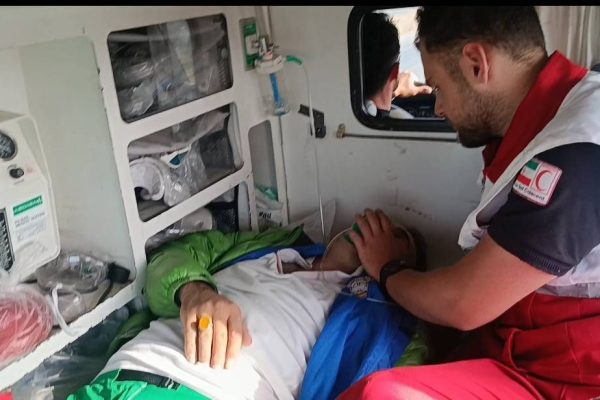 نجات کوهنورد ۴۲ ساله با عارضه قلبی در ارتفاعات سبلان