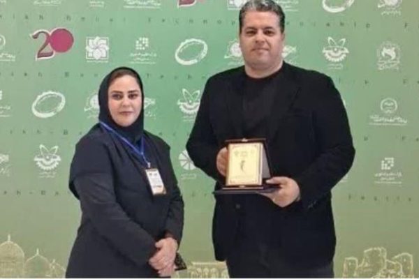 درخشش فناور مشگین‌شهری در جشنواره ملی شیخ بهایی؛ سجاد باغبان فناور برگزیده شد