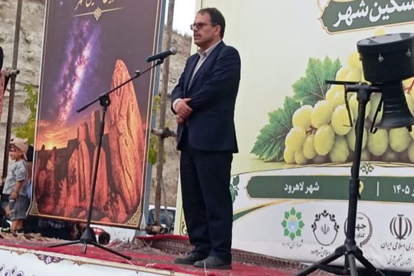 ۲۲۰۰ هکتار از اراضی مشگین‌شهر زیر کشت انگور است/ ضرورت توسعه صنایع تبدیلی
